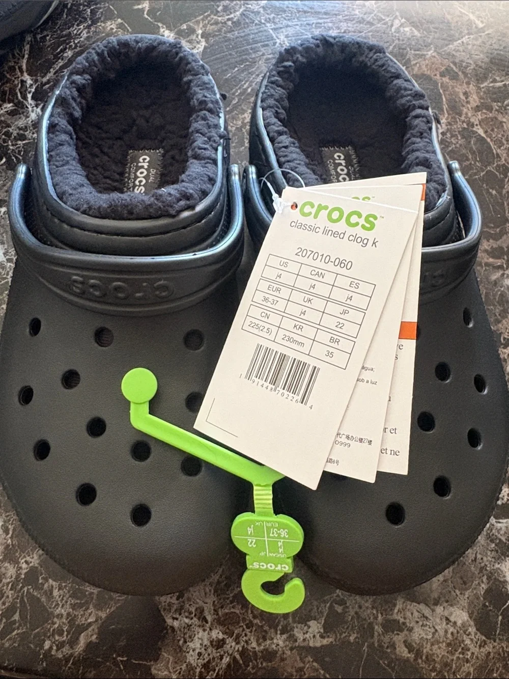 CROCS Kids Classic Lined Clog in Black with Plush Lining